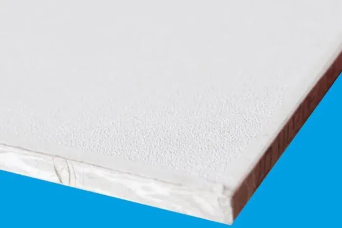 Forro modular gesso colocado..