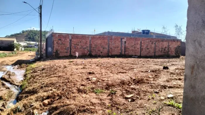 ? OPORTUNIDADE DE INVESTIMENTO - ÁGIO DE 3 LOTES NO CIDADE JARDIM<br>