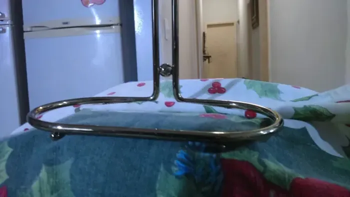 DOIS PORTA TOALHA P/ PIA