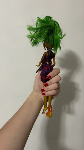 boneca moster high 