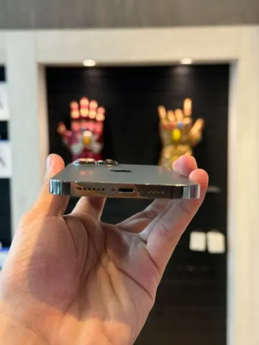 iPhone 13 Pro Max Grafite 128GB Semi Novo - Saúde Bateria 73% - Multivendas