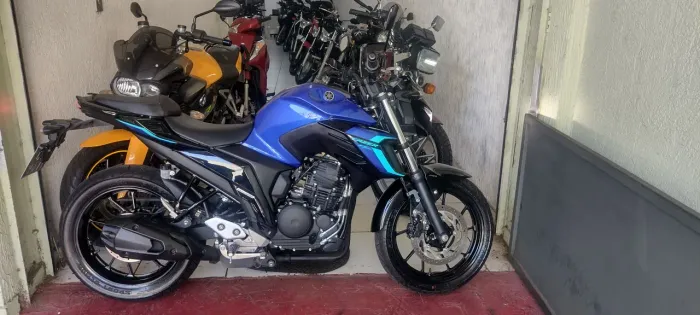 Yamaha Fz 25 250 Fazer ABS flex 2024 Azul  COM APENAS 5.600KM E GARANTIA TOTAL