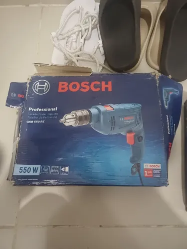 Furadeira bosch 550W