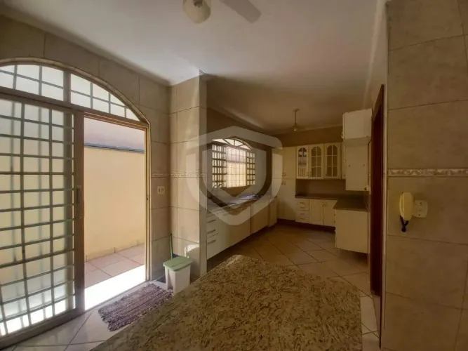 Casa Vila Nova Cidade Universitária - 3 quartos sendo 1 suíte - Imobiliária em Bauru - Gri