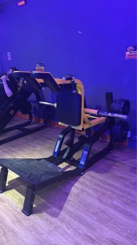 Leg 45 Articulado ou V Squat - Equipamento Academia