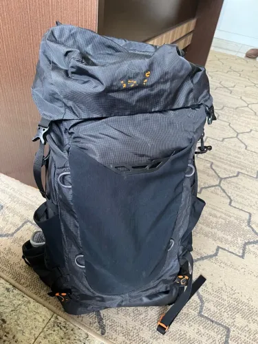 Mochila de alta performance para aventura