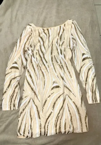 Vestido Festa Paetê Bege e Dourado