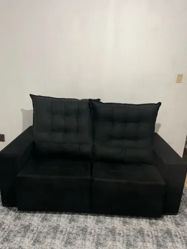 Sofá retrátil e reclinável Preto Confortável e Moderno