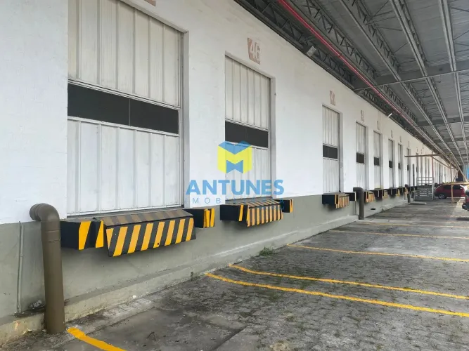 Alugue Galpão em condomínio com doca e pátio, Ponte dos Carvalhos - Cabo