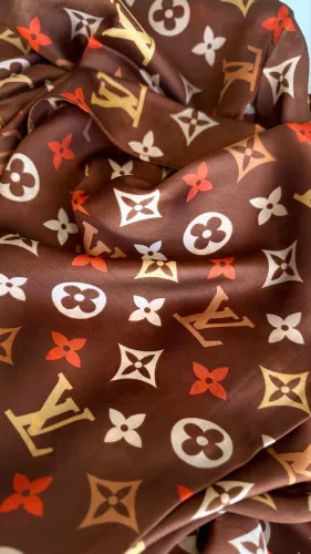 Lenço LV Luxo - Acabamento Fino | Primeira Linha Real