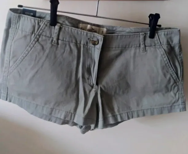 MINI SHORTS HOLLISTER NOVO
