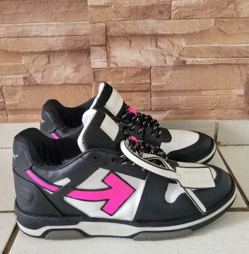 Tênis Off-White Preto e Rosa