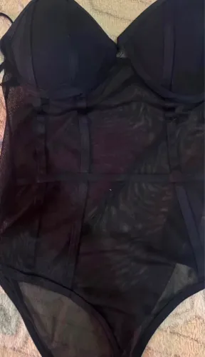 Vende-se body de bojo e tule preto