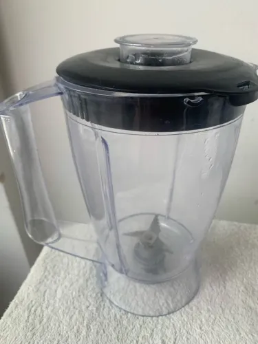 Copo com tampa pra liquidificador 