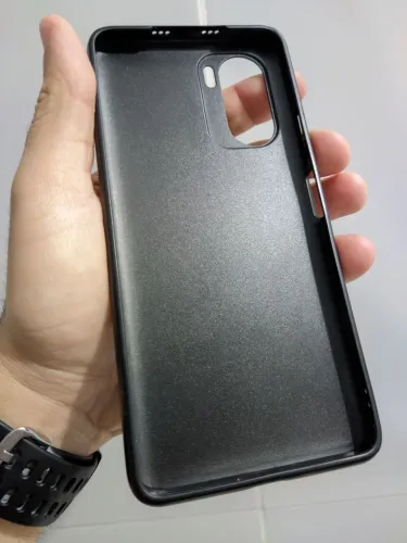 Capa de Celular POCO F3 Preta - Proteção e Estilo