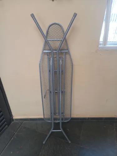 Mesa de passar roupa 