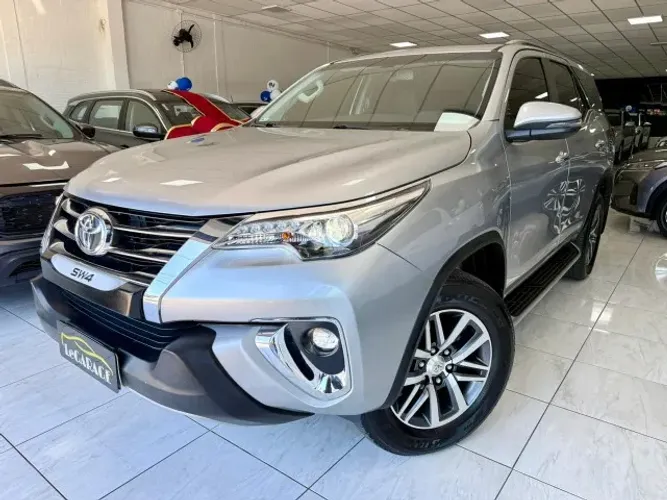 HILUX SW4 SRX 2.8 AUT 4X4 2019 - 79.000 KM - TOP