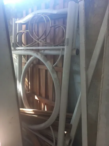 Cama de Ferro com Design Exclusivo