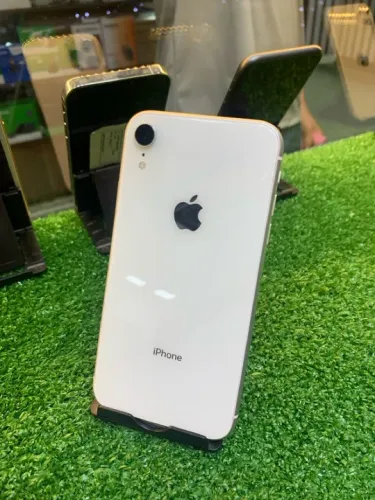 iPhone XR Branco usado