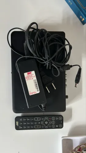 Receptor SKY HDTV Slim SH25B com Controle, Cartão e Fonte | Perfeito Estado