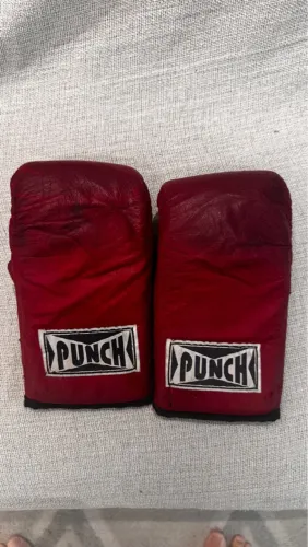 Luvas de Boxe Clássicas PUNCH