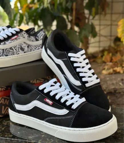 Tênis Vans Old Skool classic
