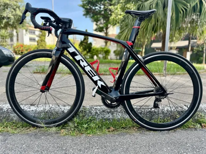 Trek Madone 9 - 56 (L) - Impecável