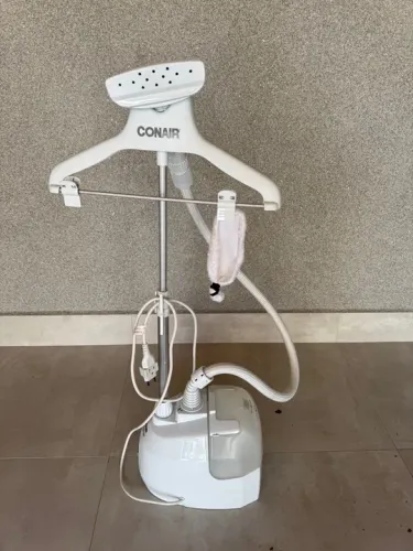 Passador de Roupas a Vapor Conair