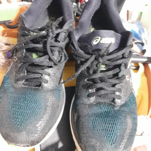 Tênis Asics gel nimbus 20 Preto e Verde