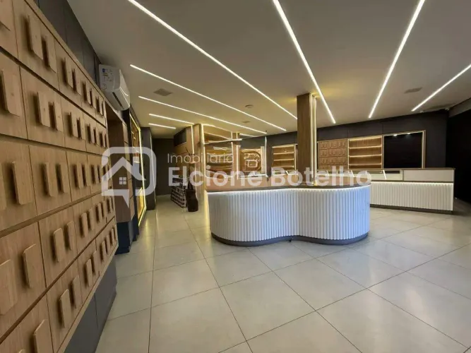 Prédio para Aluguel Residencial/Comercial  Saraiva, Uberlândia (250m² Externos)