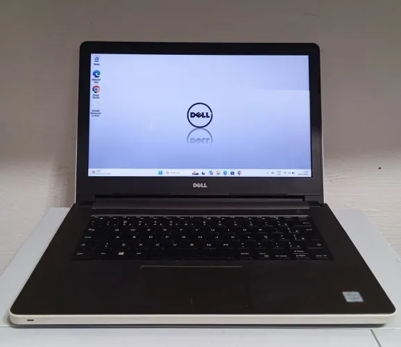 Notebook Dell core i5-7200U 2.50GHz, SSD de 120gb, memória de 4gb ddr4, Windows 11