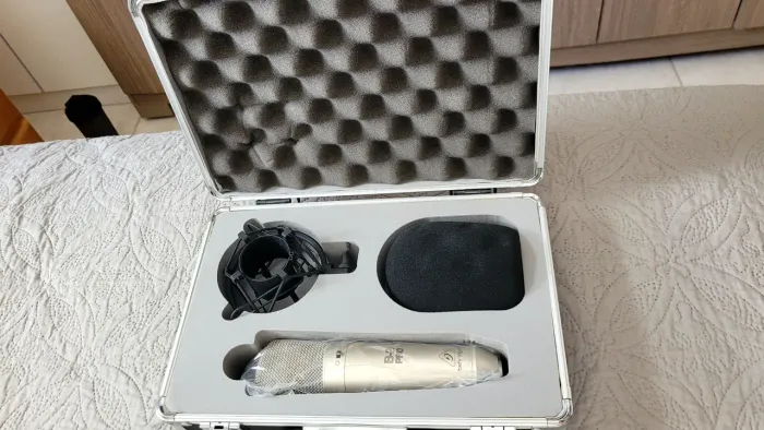 Microfone Behringer B2 Pro