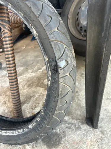 40% Pneu Pirelli Moto Sport Demon 110 70 17M CTL 54H Dianteiro