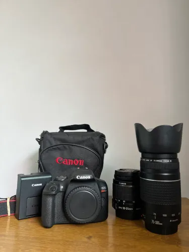 Kit Canon EOS Rebel T7 + Lentes 75-300mm e 18-55mm + Bolsa e SD 32GB