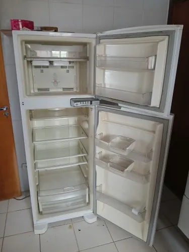 Refrigerador Brastemp Frost Free BRM39 352lts.
