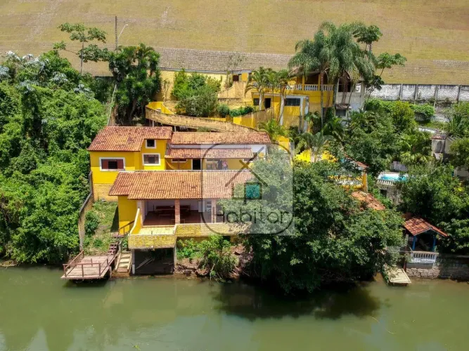 Chácara com 3 dormitórios à venda, 400 m² por R$ 980.000,00 - Morro Branco - Guararema/SP