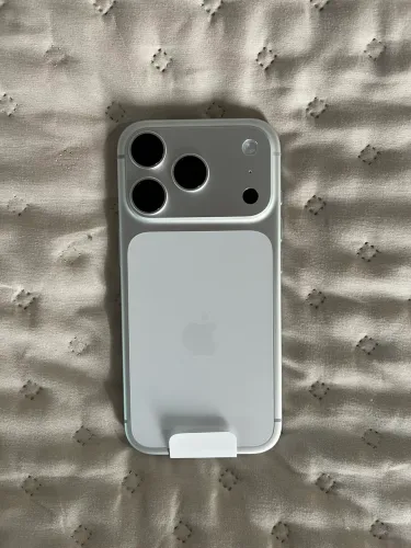 iPhone 17 Pro Prateado - 256gb