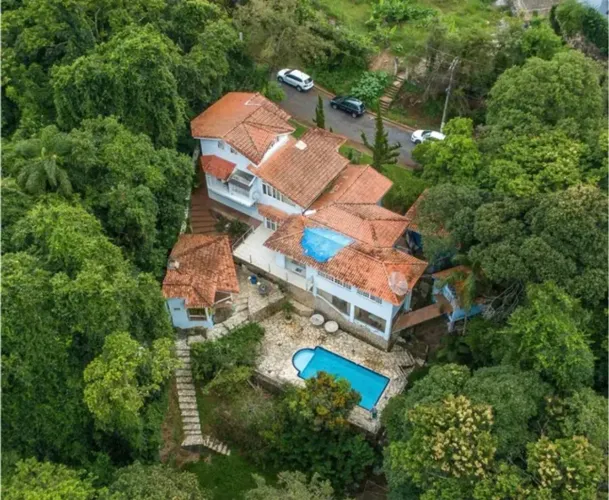 Casa Alto Padrão em Alpes de Caieiras com Piscina e Vista