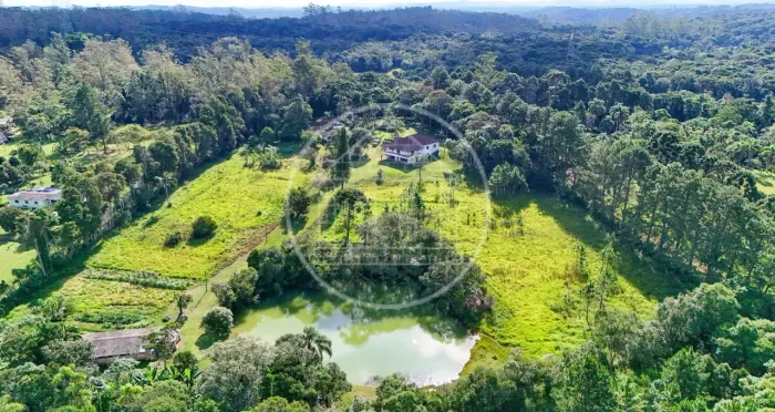 Sítio à venda no Jardim dos Eucaliptos - SP