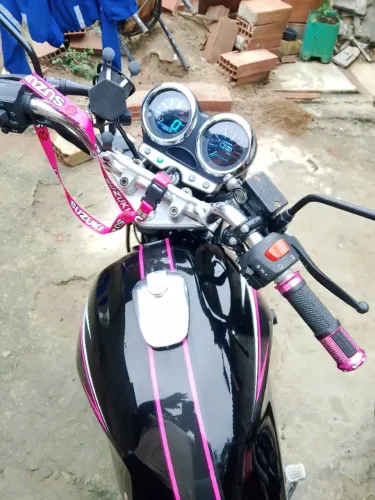 Cabei de reforma ela tá toda zero motor e novo troquei qei tudo por novo