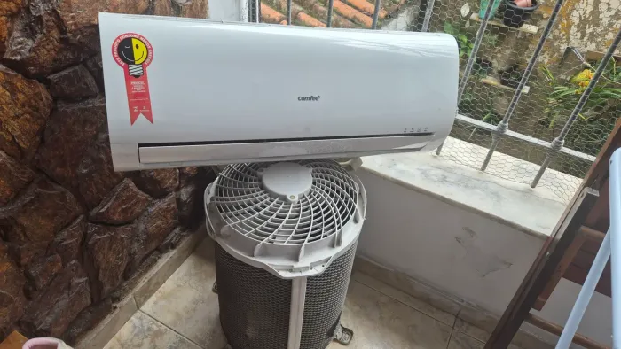 Ar condicionado Split Comfee 9.000 BTus selo procel.