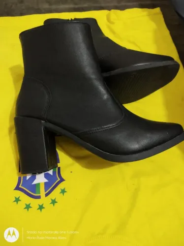 Bota social 