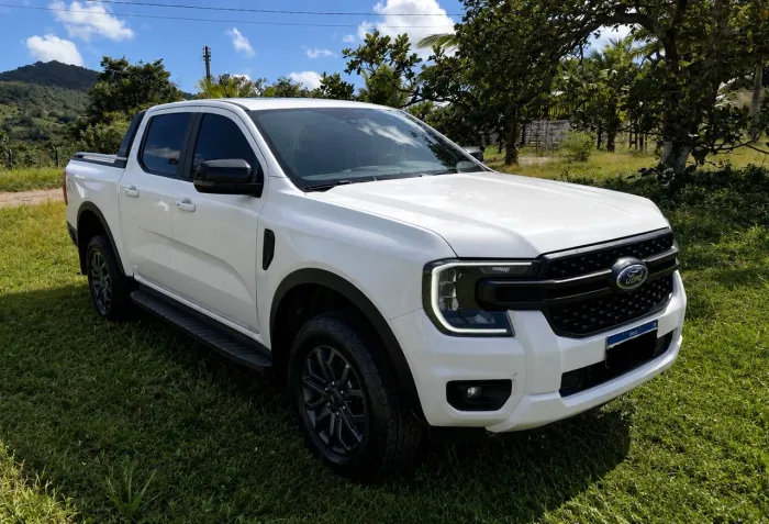 Ford Ranger Black 2.0 4X2 CD TB Diesel Aut. 2025