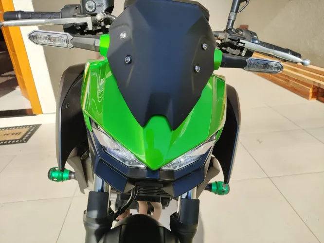 Kawasaki Z 500 SE IMPECÁVEL!