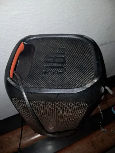 Caixa JBL