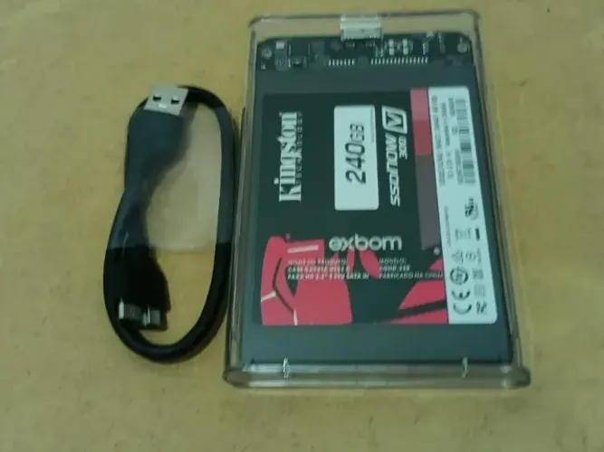 SSD Externo Kingston 240GB com Case + Cabo de Dados