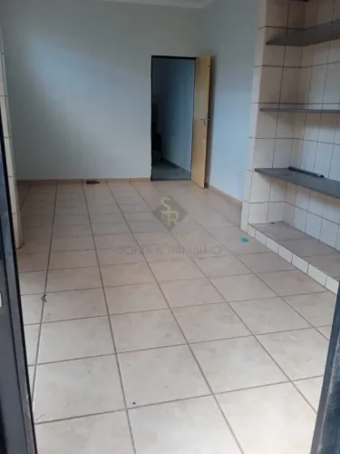 Casa Padrão para Venda no Bairro Vila Tibério, em Ribeirão Preto SP