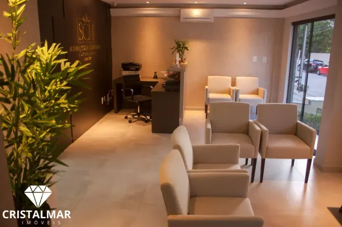 Sala Comercial.. Praia de Bombas.. Mobiliada Alto padrão.. Excelente para consul