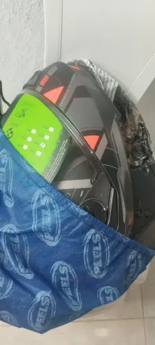 Capacete novo nunca usado
