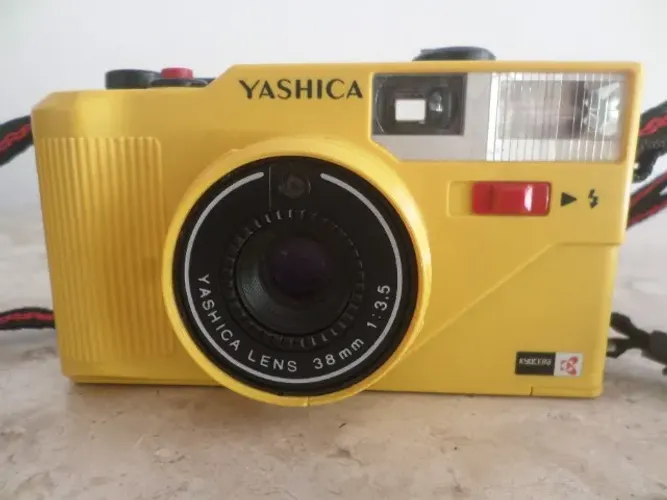 Câmera Yashica MF-3 Super  (Para Colecionadores)